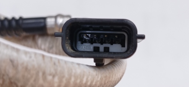 Sonda lambda czujnik tlenu przed katalizatorem 258006990 RENAULT