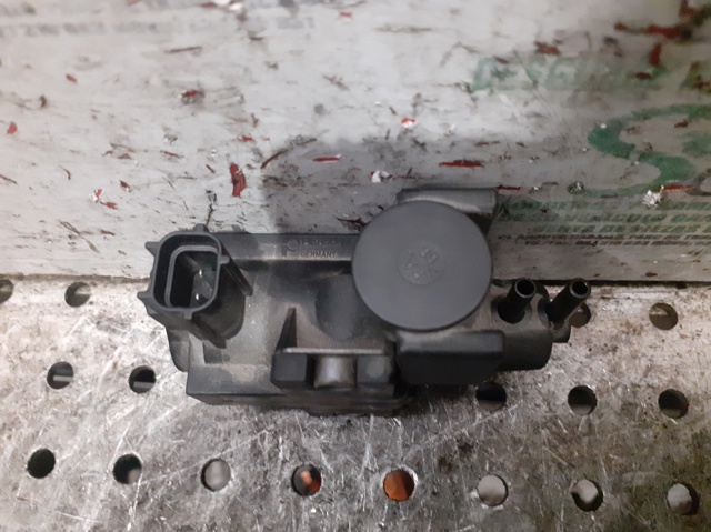 258190R011 Toyota