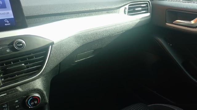 Silniczek wentylatora nagrzewnicy (ogrzewacza wnętrza) 2587601 FORD