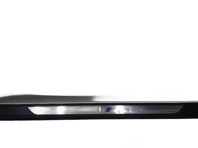 25891810 BMW