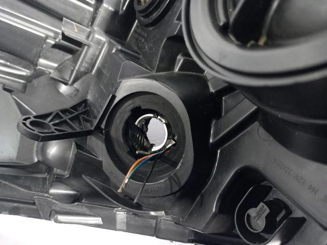 Reflektor prawy Renault Trafic 3