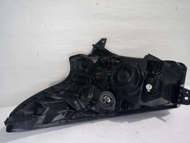 Reflektor prawy Renault Trafic 3