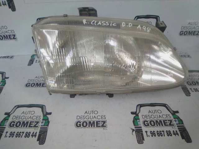 Reflektor prawy 260101792R RENAULT