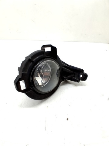Reflektor prawy 260101KA0B NISSAN