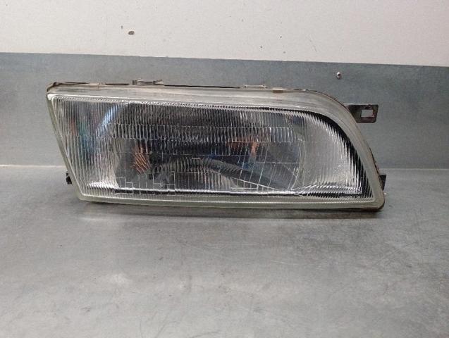 Reflektor prawy 260101N725 NISSAN