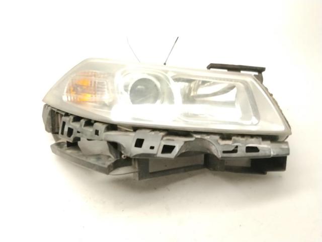 Reflektor prawy 260103726R RENAULT