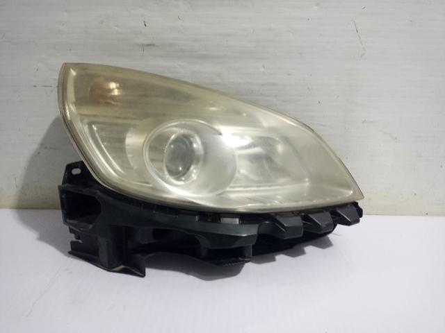 Reflektor prawy 260105359R RENAULT