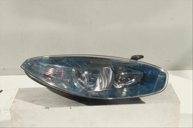 Reflektor prawy 260105585R RENAULT