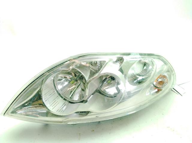 Reflektor prawy 260108490R RENAULT
