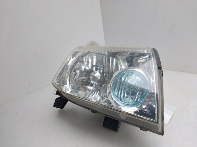 Reflektor prawy 260108H90A NISSAN
