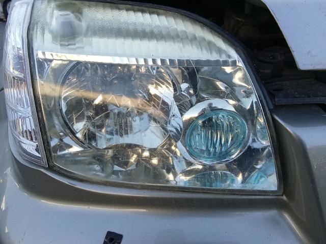 Reflektor prawy 260108H925 NISSAN