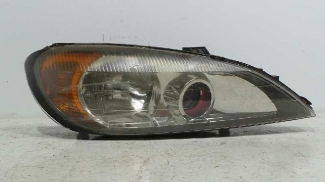 Reflektor prawy 260109F686 NISSAN