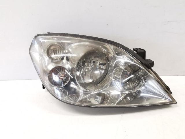 Reflektor prawy 26010AU800 NISSAN