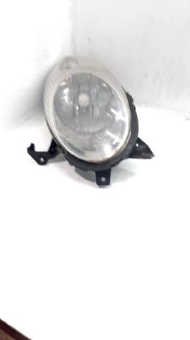 Reflektor prawy 26010AX700 NISSAN