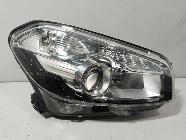 Reflektor prawy 26010BR60B NISSAN