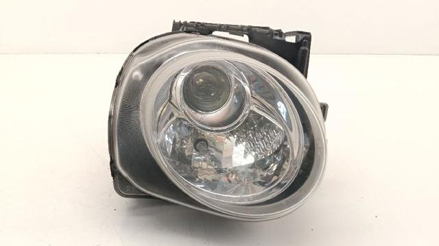 Reflektor prawy 26010BV90A NISSAN