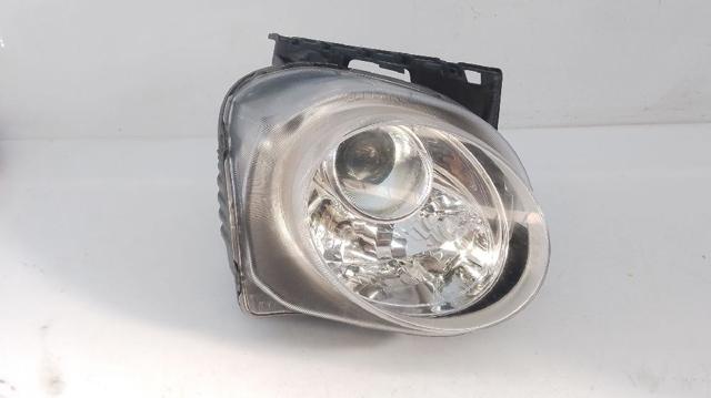 Reflektor prawy 26010BV90B NISSAN