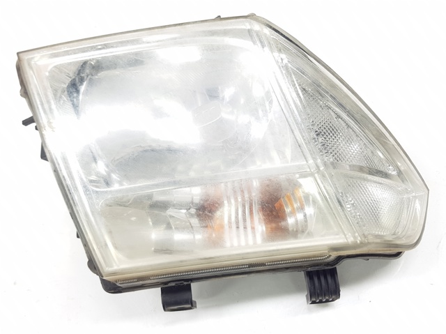 Reflektory Nissan Pathfinder