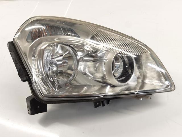 Reflektor prawy 26010JD900 NISSAN
