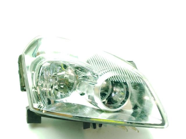 Reflektor prawy 26010JD90A NISSAN