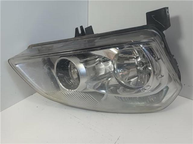 Reflektor prawy 26010JD90A NISSAN