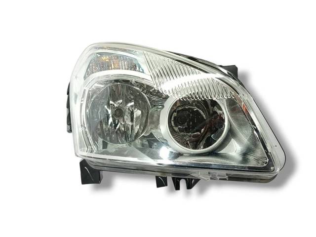Reflektor prawy 26010JD90B NISSAN