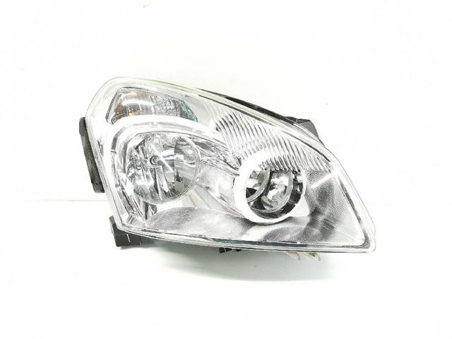 Reflektor prawy 26010JD90B NISSAN