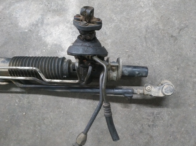 Osłona mechanizmu kierowniczego (maglownicy) 26021070 GM