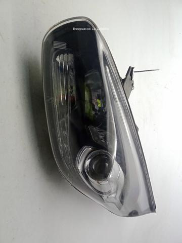 Reflektor lewy 260600038R RENAULT
