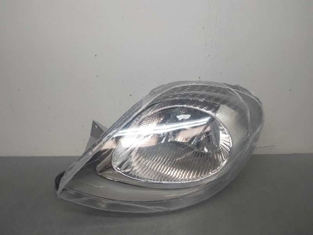Reflektor lewy 2606000QAE RENAULT