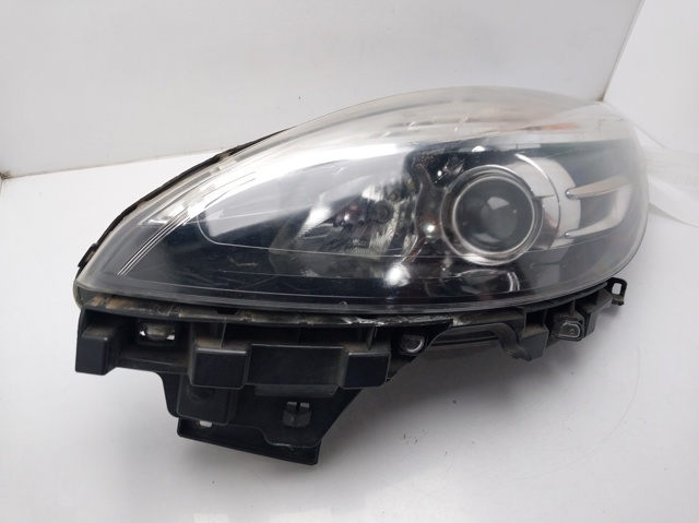 Reflektor lewy 260601946R RENAULT