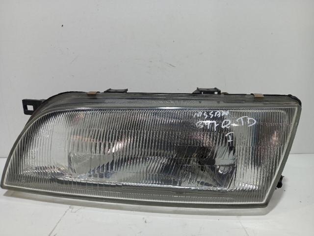 Reflektor lewy 260601N726 NISSAN