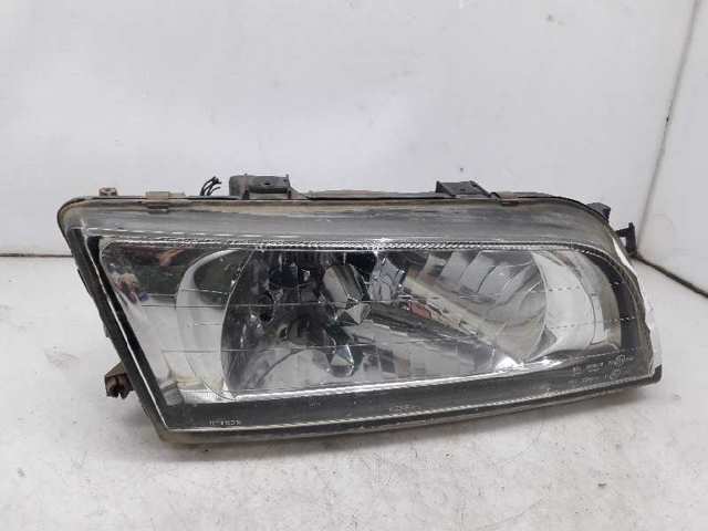 Reflektor lewy 260601N726 NISSAN