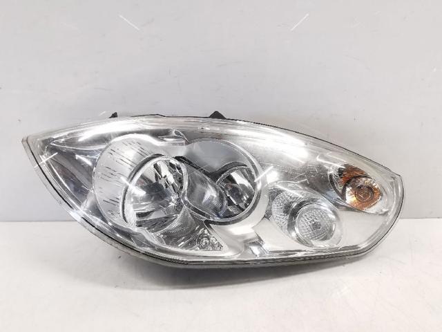 Reflektor lewy 260605375R RENAULT
