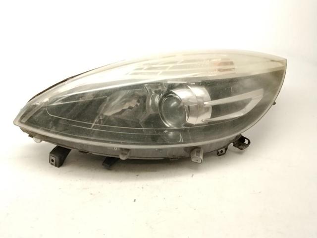 Reflektor lewy 260605628R RENAULT