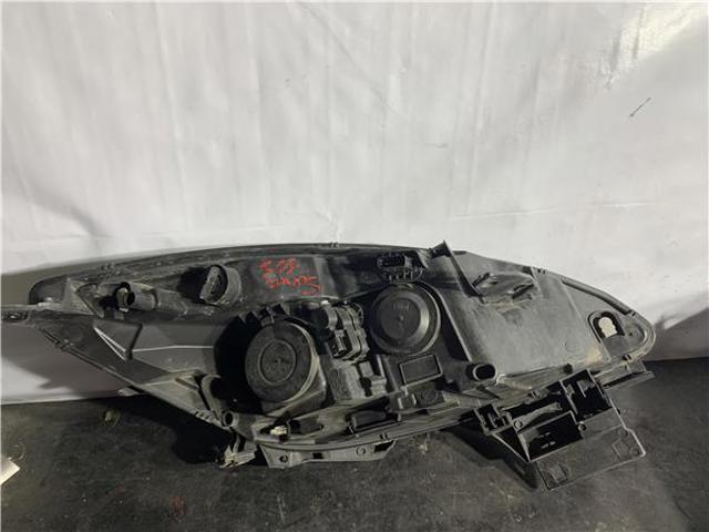 Reflektor lewy 260605628R RENAULT