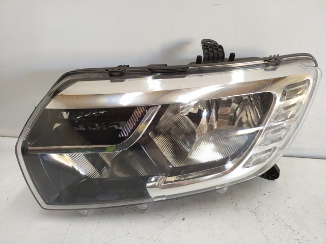 Reflektor lewy 260605665R RENAULT