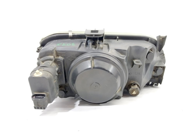 Reflektor lewy 260605784R RENAULT