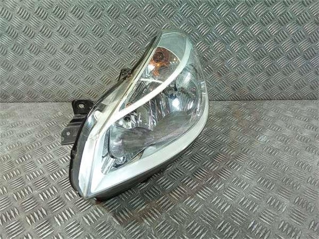 Reflektor lewy 260607570R RENAULT