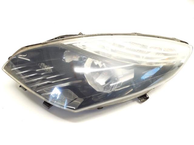 Reflektor lewy 260608682R RENAULT