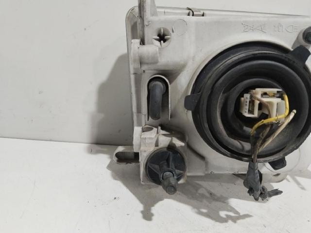 Reflektor lewy Nissan Vanette C23