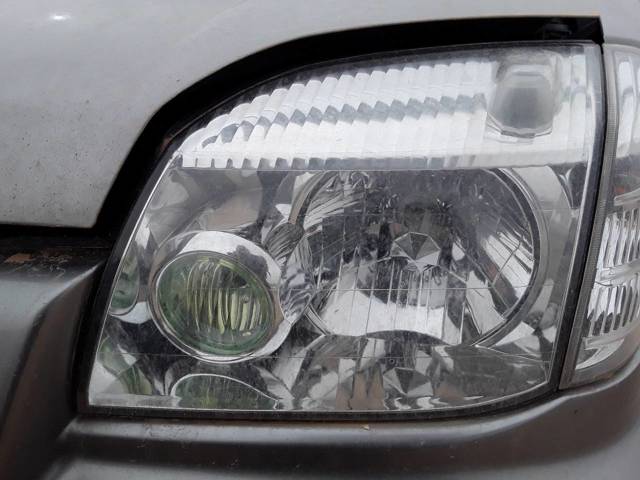 Reflektor lewy 260608H90A NISSAN