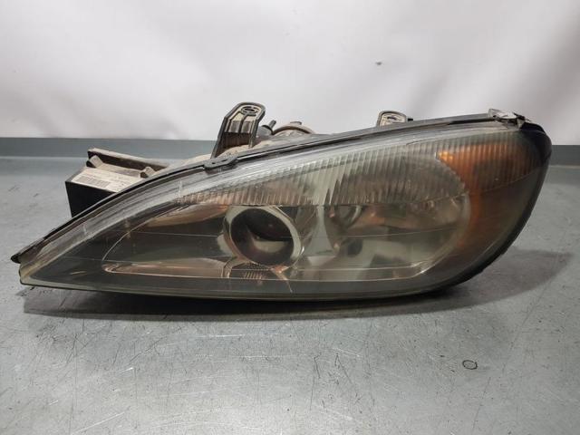 Reflektor lewy 260609F686 NISSAN