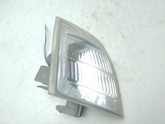 Kierunkowskaz prawy 261308H70A NISSAN