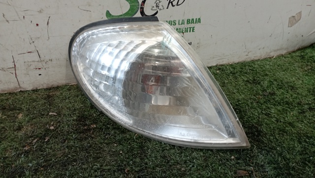 Kierunkowskaz prawy 26130BM415 NISSAN