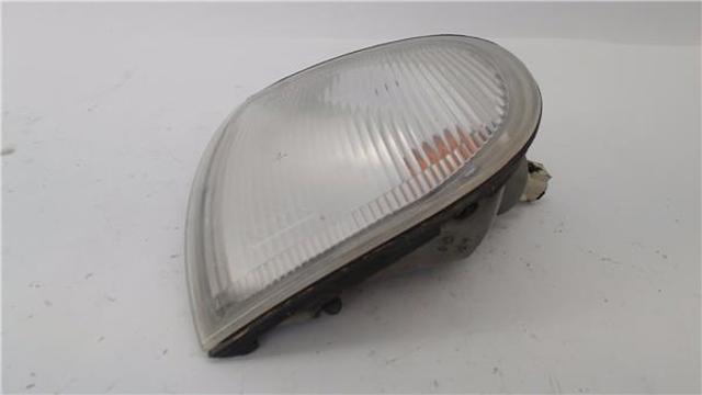 Kierunkowskaz lewy Nissan Vanette C23