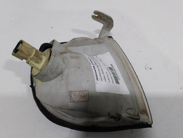 Kierunkowskaz lewy Nissan Vanette C23