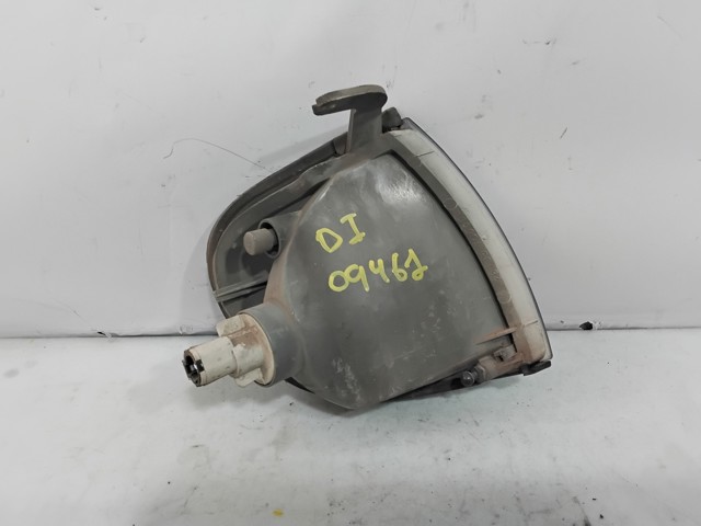 Kierunkowskaz lewy Nissan Vanette C23