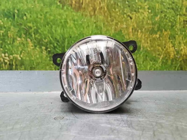 Lampa przeciwmgielna lewa/prawa 261500097R RENAULT