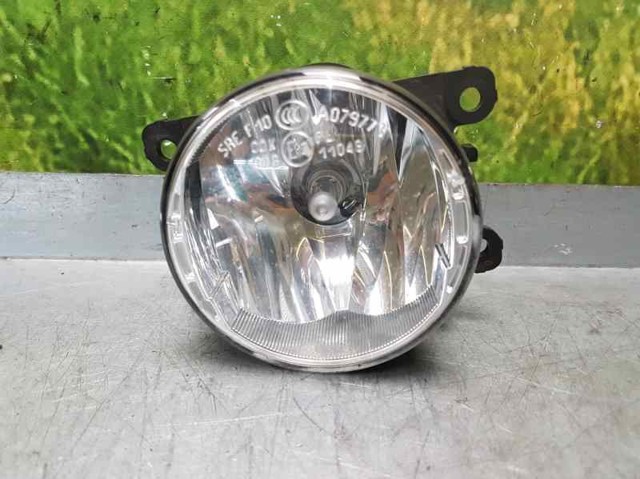 Lampa przeciwmgielna lewa/prawa 261500097R RENAULT